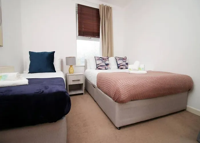 Appartamento 2 Bedroom - 20mins Walk To Cabot Circus, With Free Wi-fi & Off-peak Parking Included Bristol